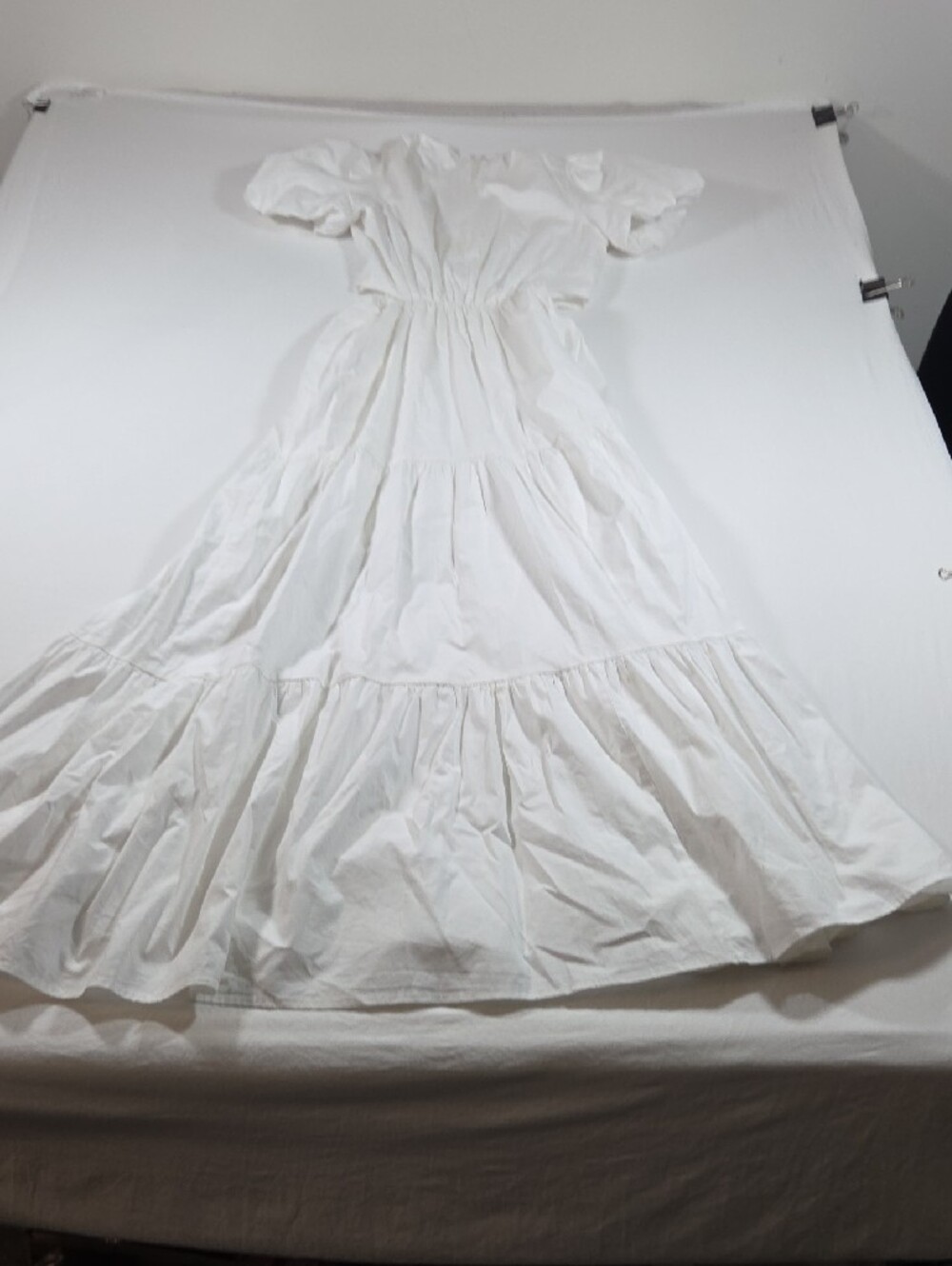 White Tiered Maxi Dress Puff Sleeves and Side Cutouts Pleated - Picture 4 of 7